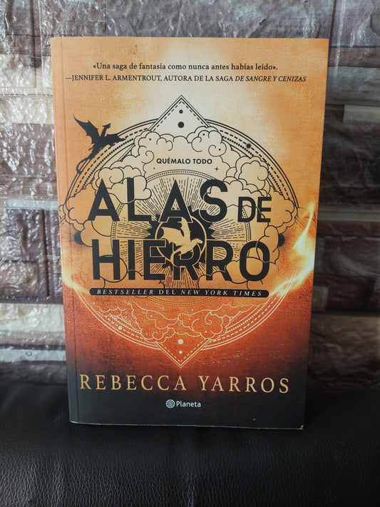 Alas de hierro - Rebecca Yarros (como nuevo)