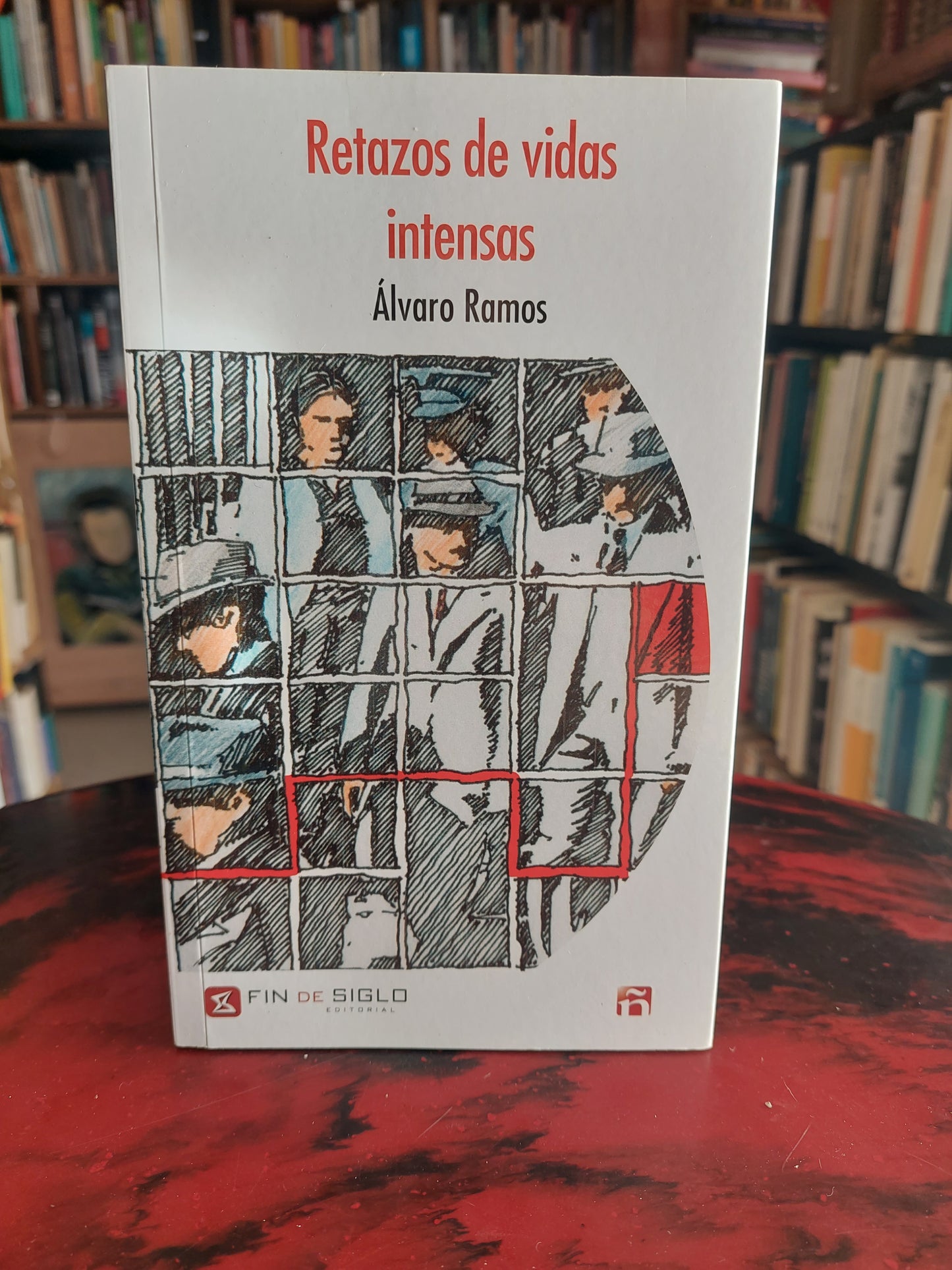 Retazos de vidas intensas - Álvaro Ramos (como nuevo)