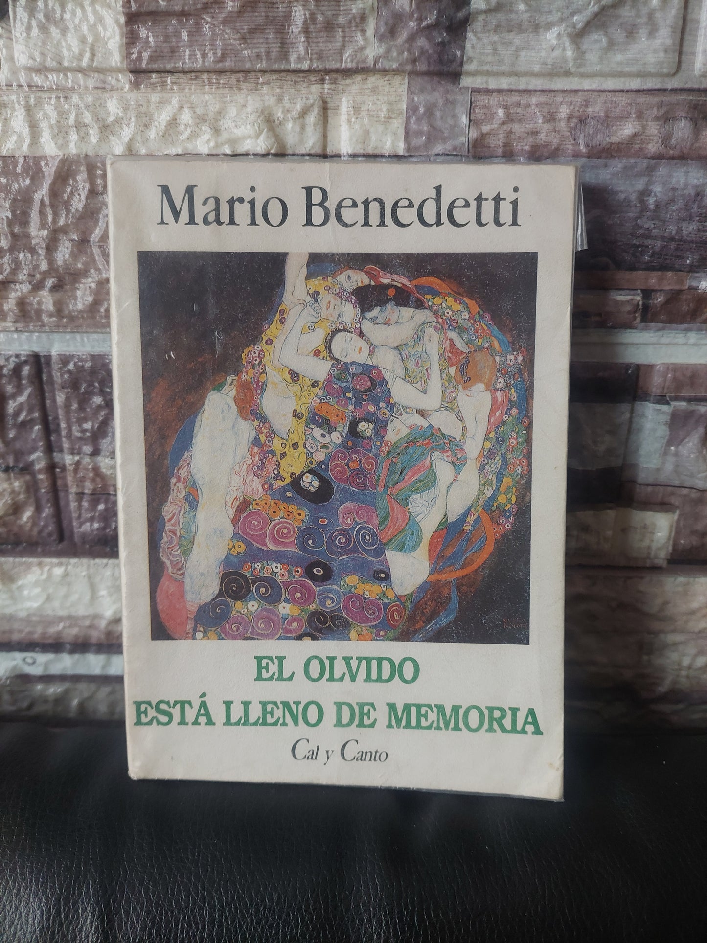 El olvido está lleno de memoria - Mario Benedetti