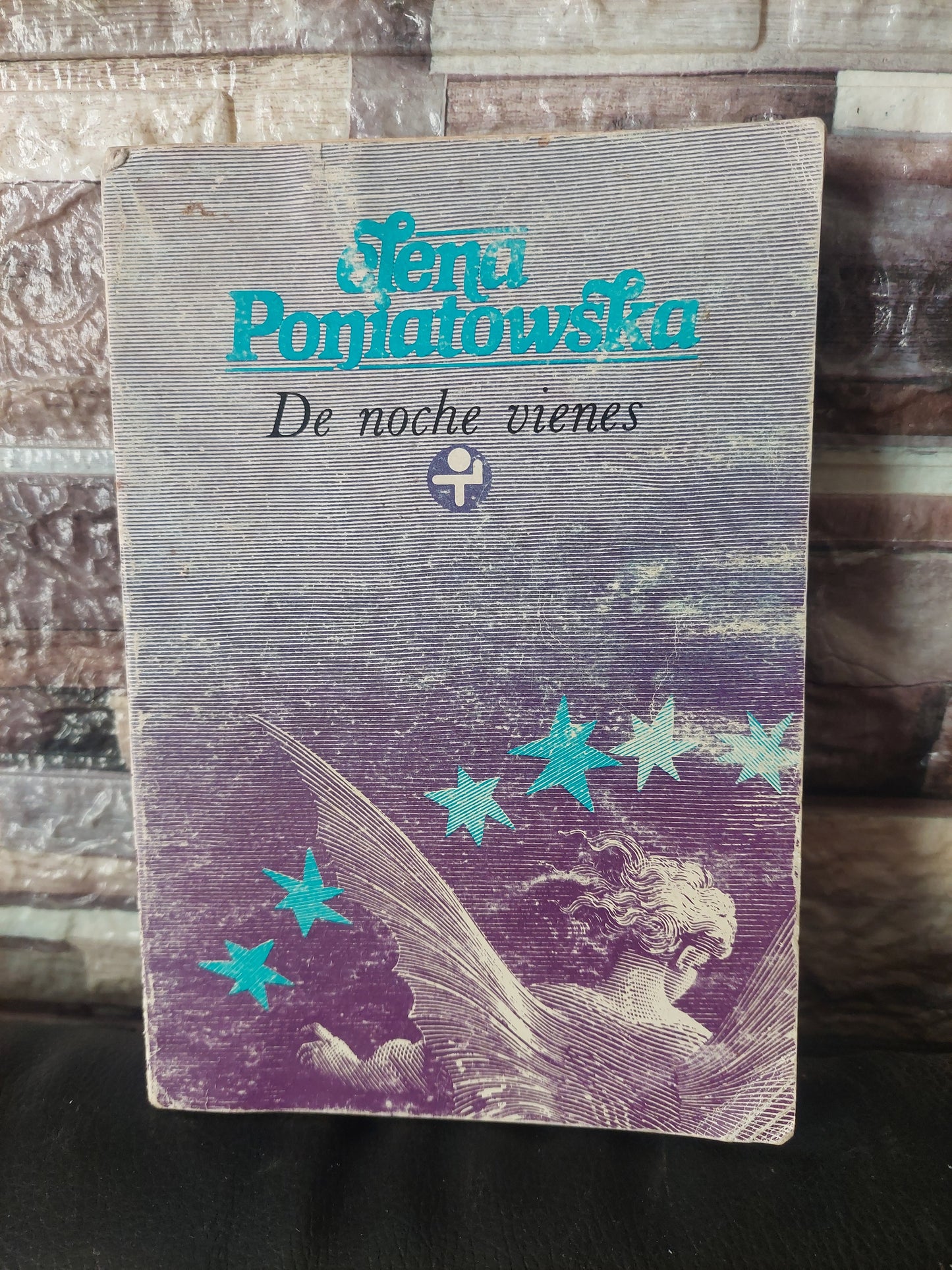 De noche vienes - Elena Poniatowska