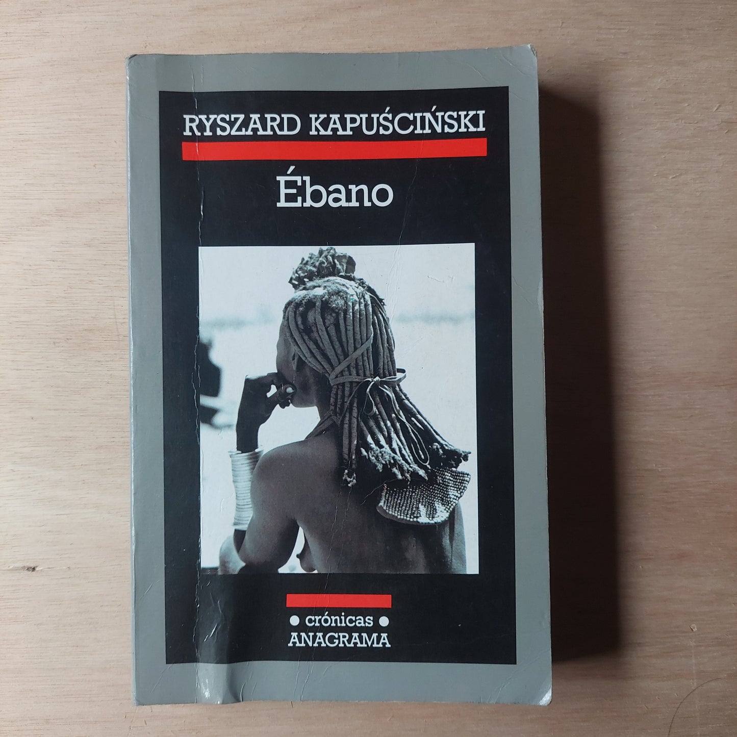 Ébano - Ryszard Kapuzsinky