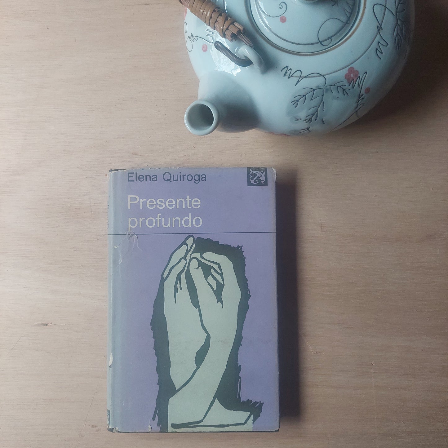 Presente profundo - Elena Quiroga