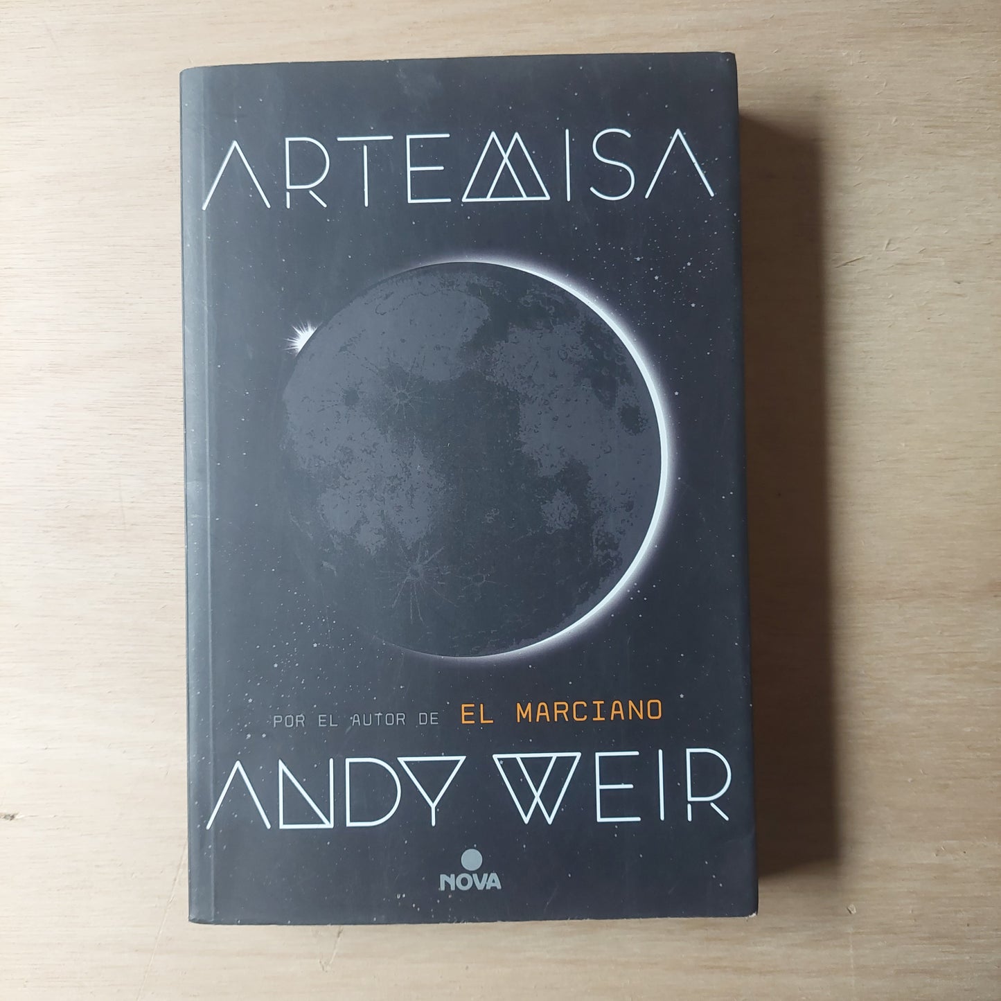 Artemisa - Andy Weir