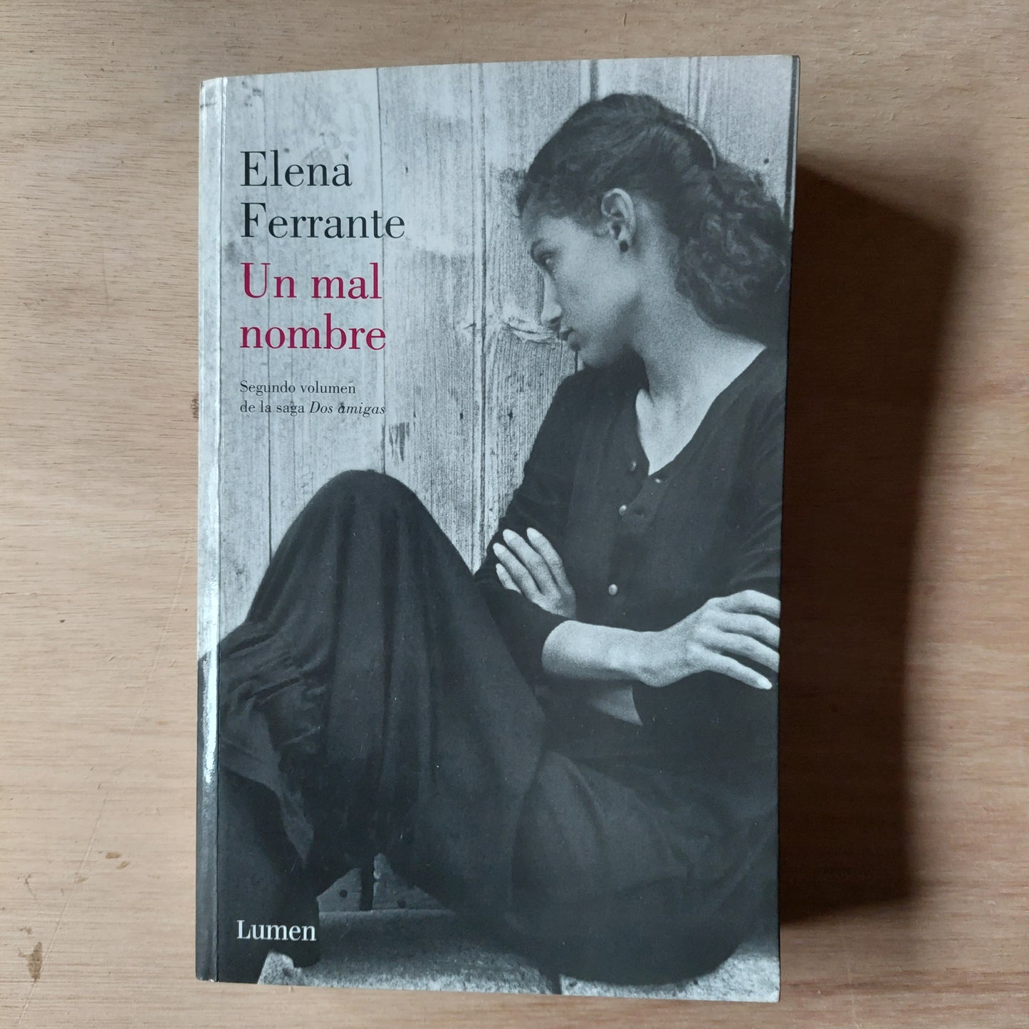 Un mal nombre - Elena Ferrante