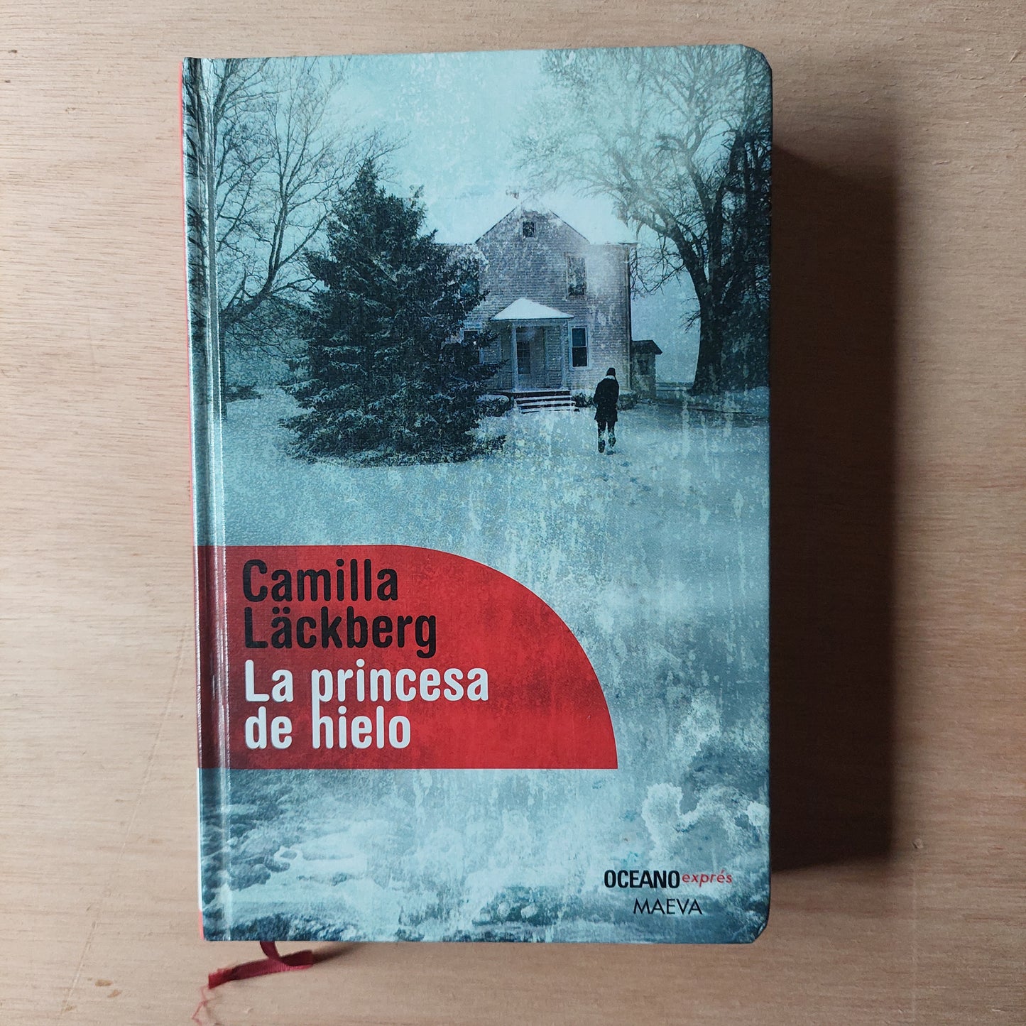 La princesa de hielo - Camilla Lackberg