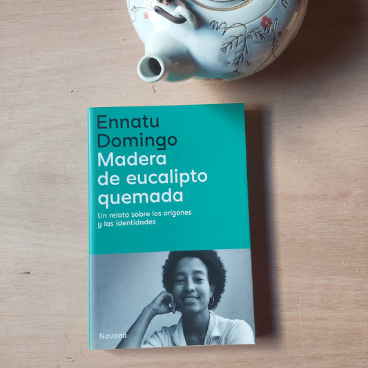 Madera de eucalipto quemada - Ennatu Domingo (nuevo)