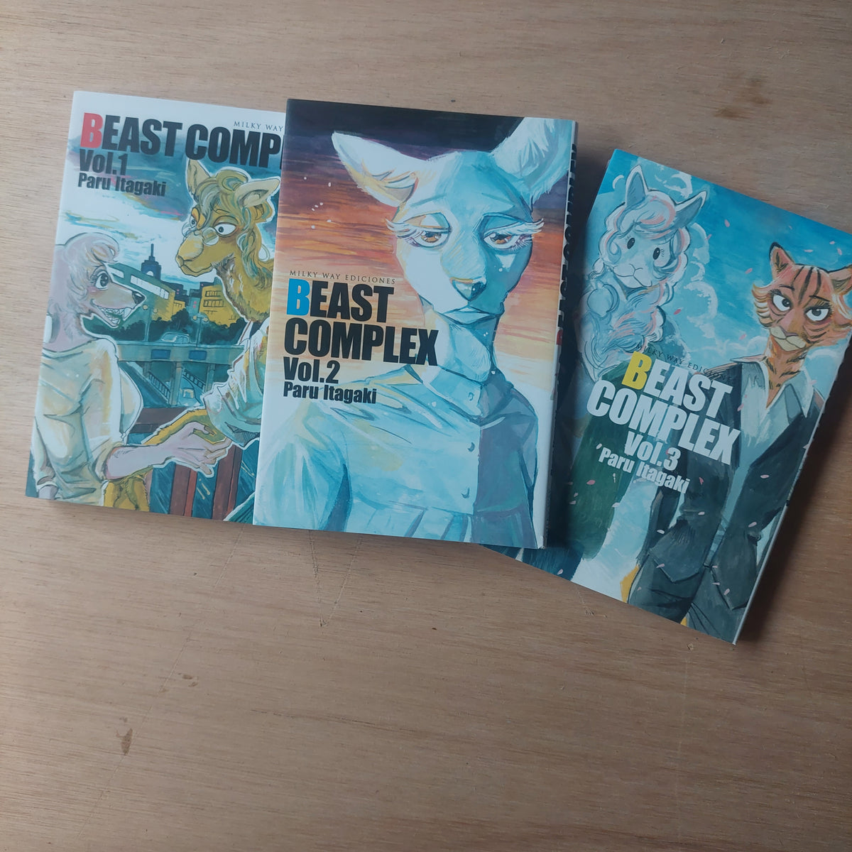 Beast complex - Paru Itagaki. Serie completa (como nuevos)
